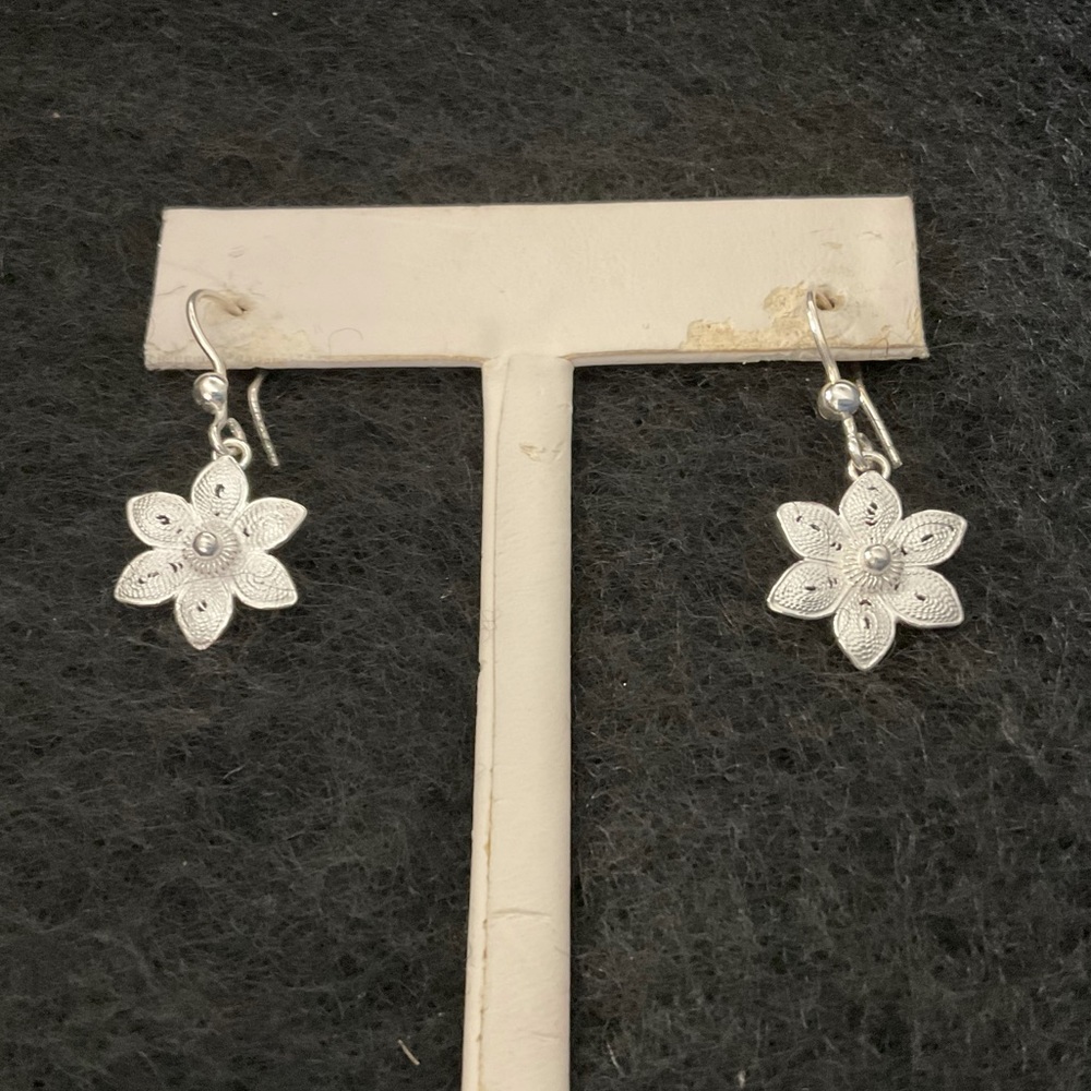 STERLING SILVER FLOWER DANGLE EARRINGS